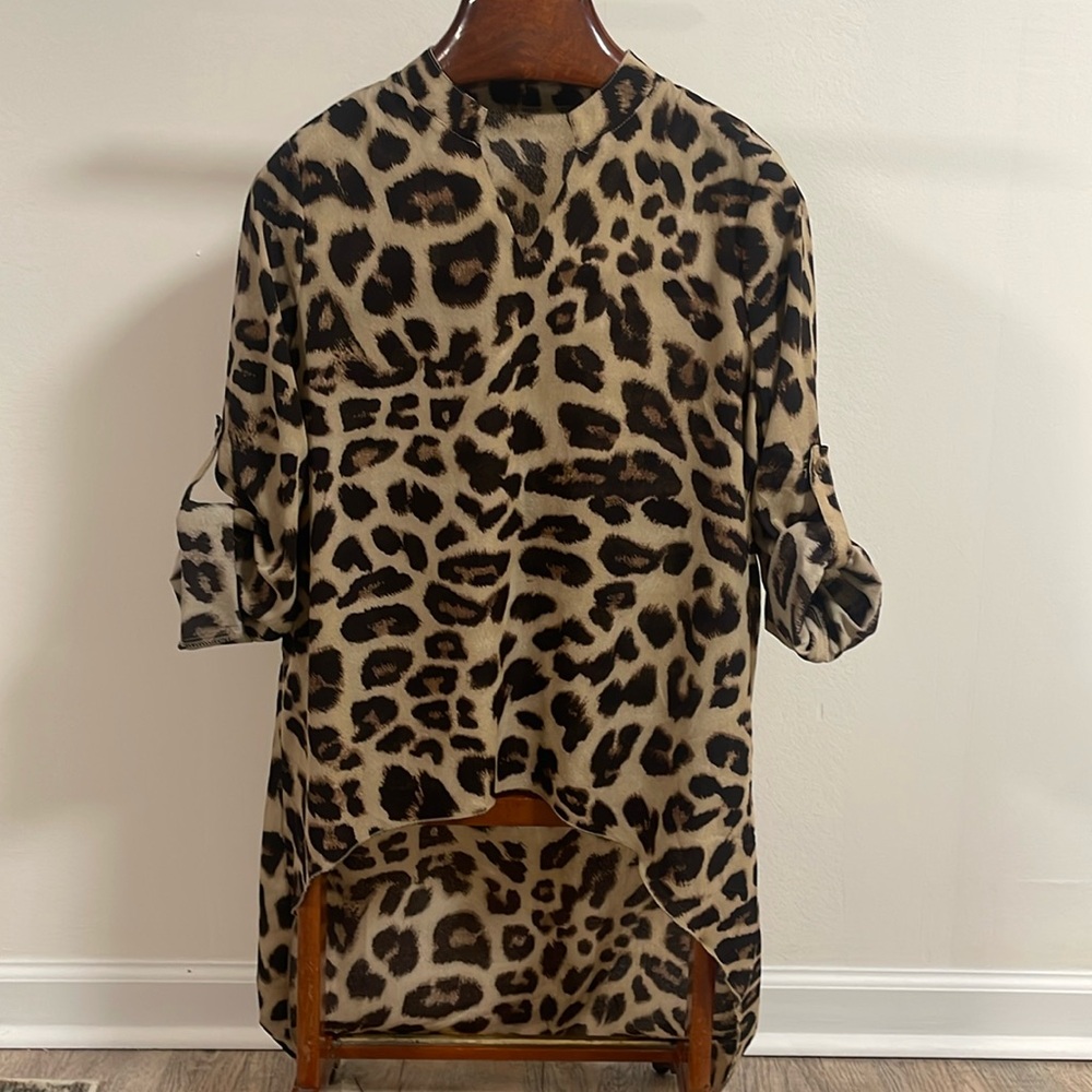 SHEIN Leopard Print Hi-Low Blouse, sz L